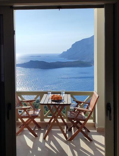 Climbers' Nest 'With Sea And Rock Views And Private Pool' Apartment Kamari  Exterior photo